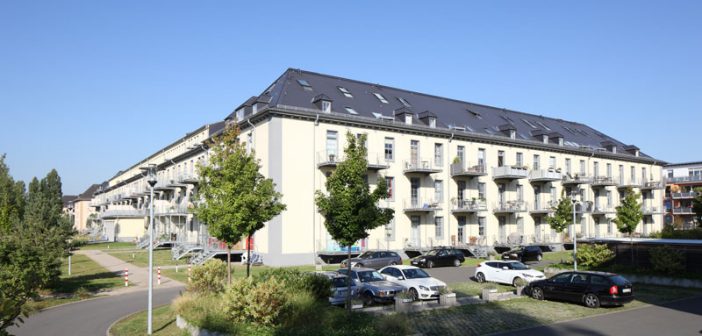 Die Kaserne Pont du Clair in Mainz-Gonsenheim wurde ab 2006 zu Wohnungen mit Größen zwischen 37 und 118 Quadratmetern umgenutzt.