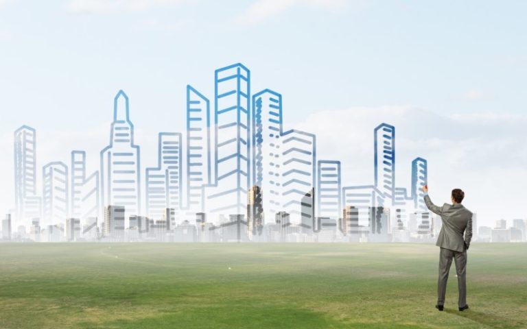 In Städten fehlen häufig Bauflächen und Wohnraum. Eine Lösung ist Verdichtung in die Höhe" - © Sergey Nivens, Fotolia.de