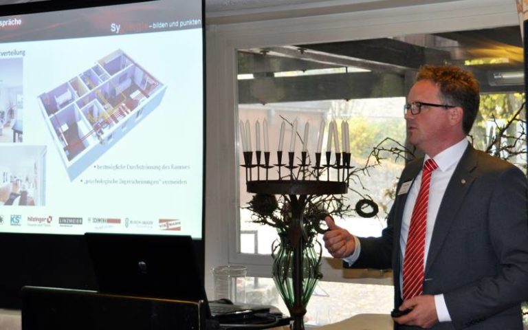 Unter dem Motto „Energieeffizienz & Gestaltung - Synergie oder Widerspruch?" fand auf der Burg Hohen Neuffen die zweite Sy(e)nergie-Veranstaltung in diesem Jahr statt. - Foto: © Helios Ventilatoren