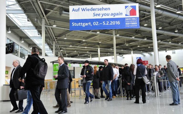 Dach+Holz – „Tag der Immobilienwirtschaft“ am 3. Februar 2016 In den fünf Messehallen und dem Freigelände, auf insgesamt 70.000 Quadratmetern, werden auf der Dach + Holz International rund 600 Aussteller erwartet. - Bild: © GHM