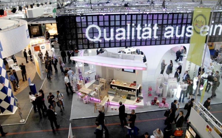 Die Farbe, Ausbau und Fassade vom 2. bis 5. März in München bietet einen vollständigen Überblick über die gesamte Branche, ihre Neuheiten und Innovationen. - Bild: © Foto: GHM