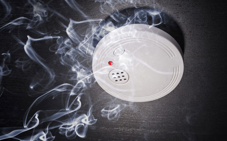 Rauchwarnmelder im Bestand – aktuelle Rechtsprechung Weiterhin viel Rauch um Warnmelder