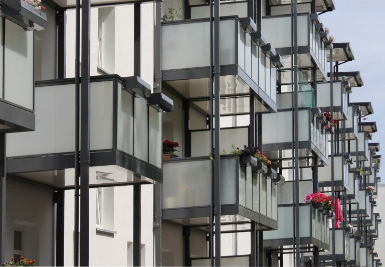Balkone für Klinkerbestand