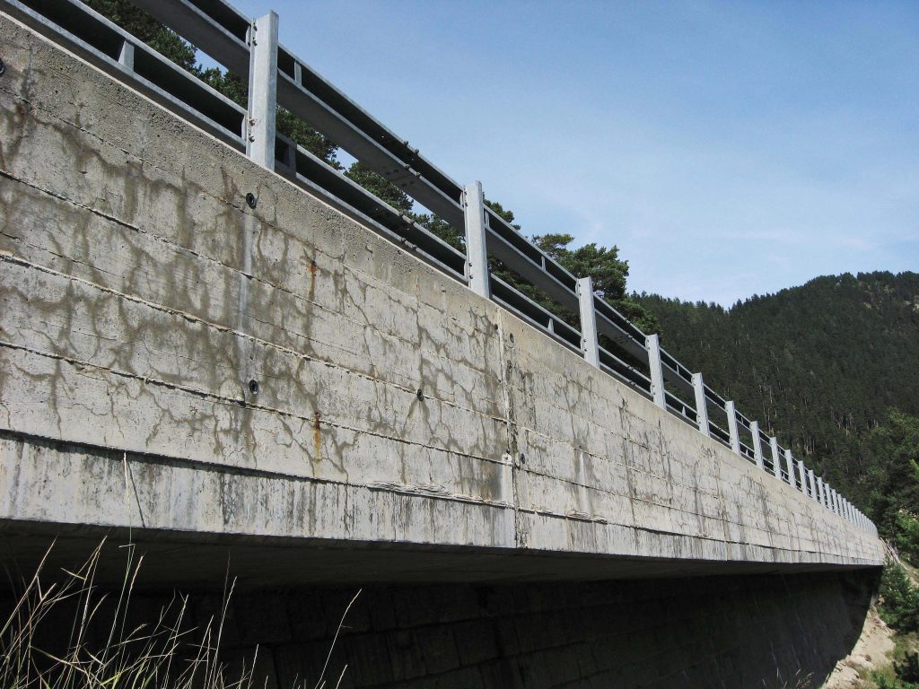 Unsere Frage: Warum quillt und reißt Beton?