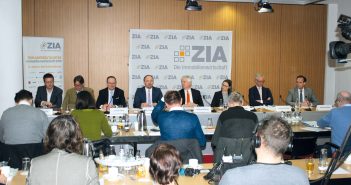 Übergabe des ZIA-Frühjahrsgutachtens: Raus aus den A-Städten