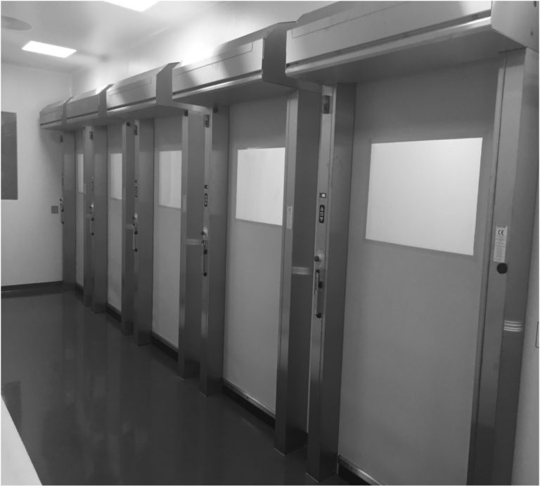 Viele Türen für reine Räume