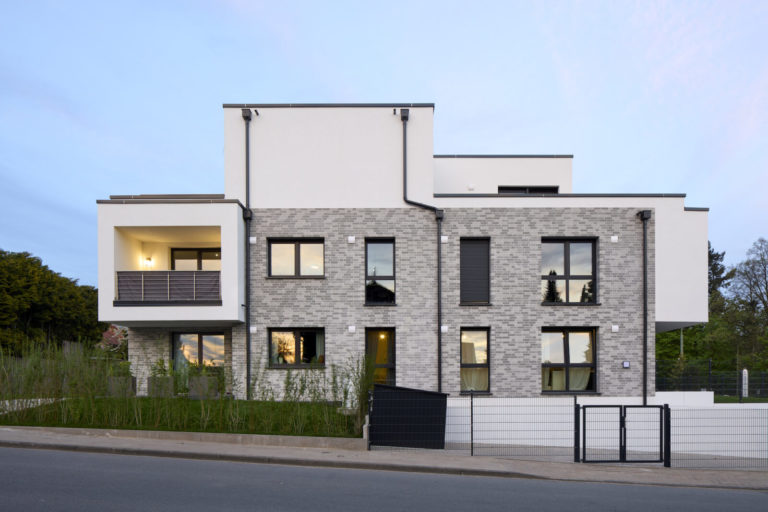 Quarzverblender bringen Leben in die Fassadengestaltung