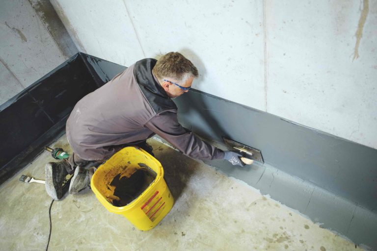 Oberflächenschutz von Betonbauteilen und Sockelabdichtung