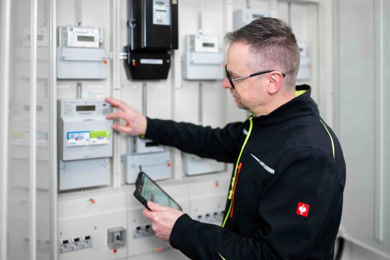 Dynamische Stromtarife ab 2025: Neue Chancen für WEG-Verwalter und Energieunternehmen