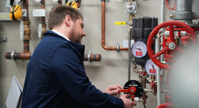 Mehr als 70 Prozent aller sicherheitstechnischen Einrichtungen in Gebäuden weisen Mängel auf