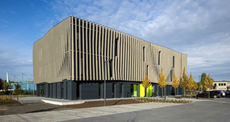 SAINT-GOBAIN veräussert Holzbauspezialisten Brüggemann