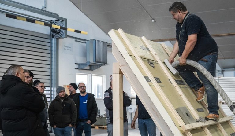 Kombinierte Steildachlösungen aus PU-Hartschaum und einer Zwischensparrendämmung