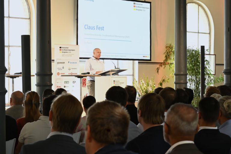 Unabhängigkeit durch Elektrifizierung: Großwärmepumpen bieten vielfältige, bislang zu selten genutzte Potenziale
