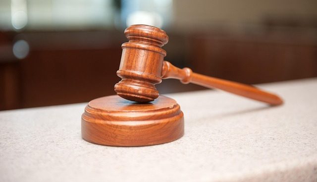 Glasfaserausbau: OLG Karlsruhe stärkt Rechte von Gebäudeeigentümern